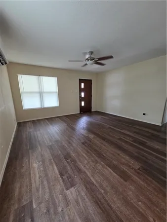 $1,050 | 12137 County Road 1232, Sinton, TX 78387