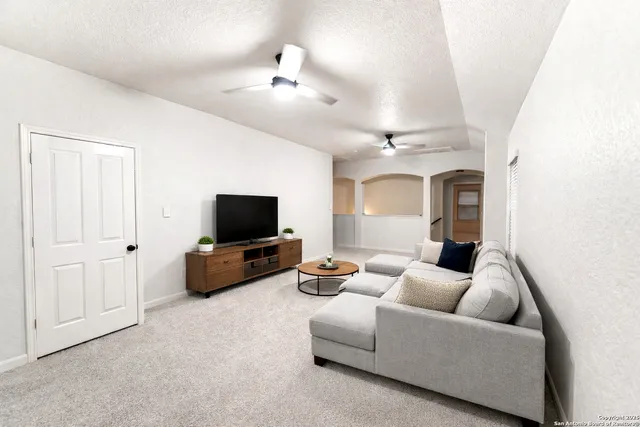 $2,500 | 2203 Muuga Manor, San Antonio, TX 78251