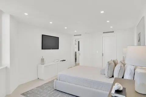 $2,350,000 | 550 South Ocean 2001 Boulevard, Unit 2001, Boca Raton, FL 33432