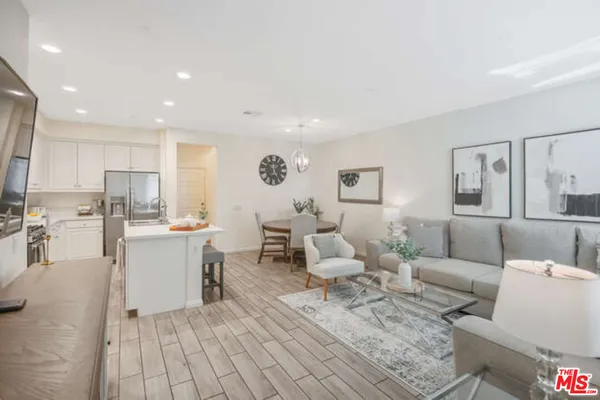 $725,000 | 2464 Blossom Ridge Court, Unit 2, Simi Valley, CA 93063