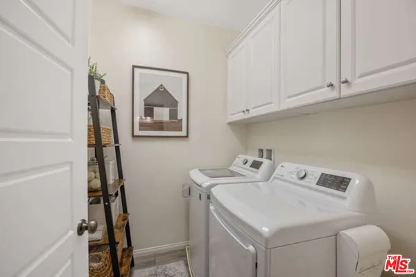 $725,000 | 2464 Blossom Ridge Court, Unit 2, Simi Valley, CA 93063