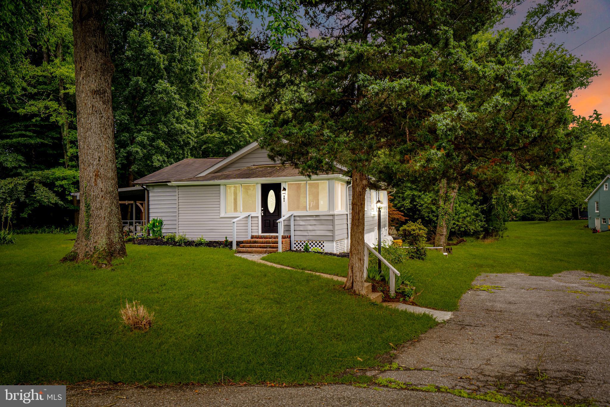 901 Chesterfield Road Annapolis, MD 21401 - Photo 1 of 61 Gallery Image 1