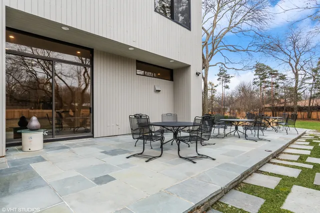 $3,930,000 | 808 Prairie Road, Glencoe, IL 60022