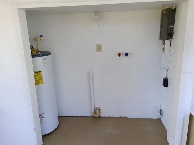 $2,150 | 10611 Dixon Drive, Seminole, FL 33772