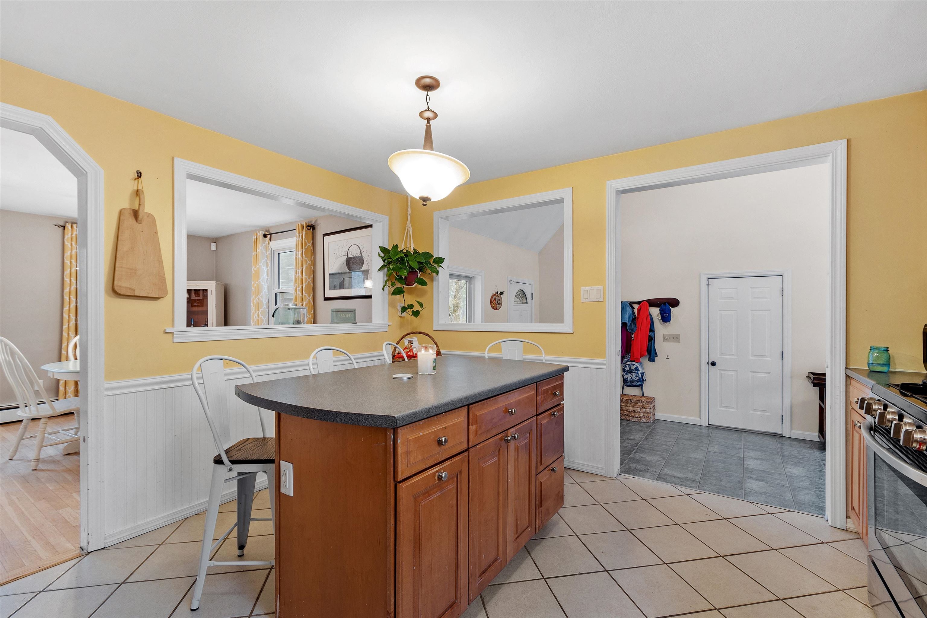 72 Patten Road Merrimack, NH 03054 - Photo 6 of 39 Gallery Image 6