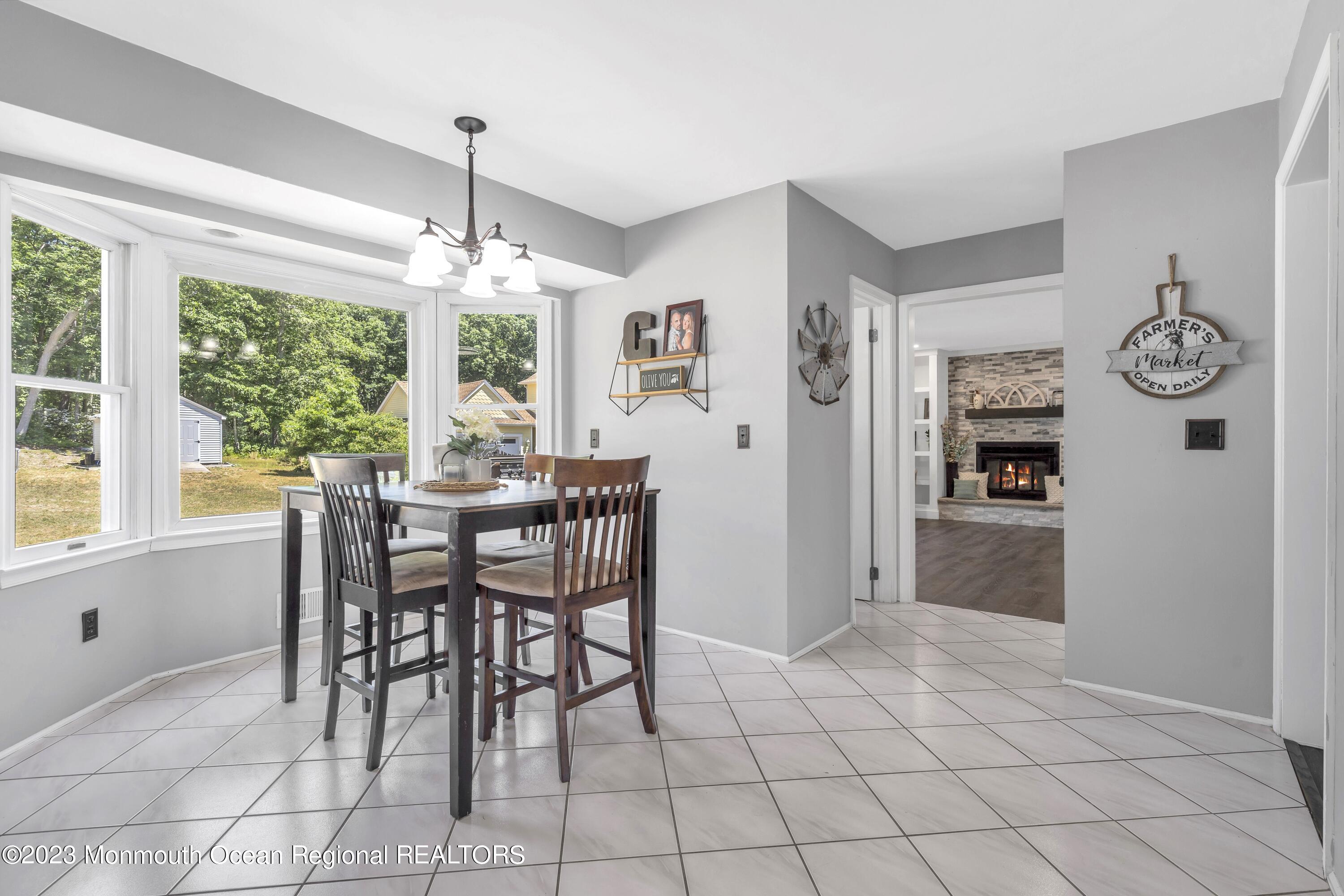 34 Friendship Road Howell, NJ 07731 - Photo 13 of 55 Eat-in Kitchen
