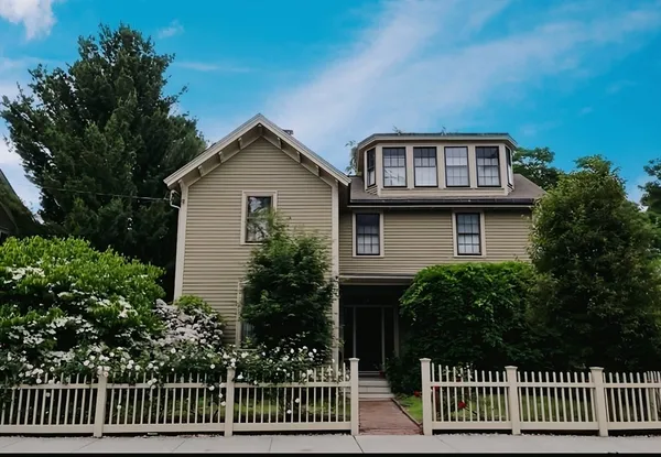 $1,500 | 149 Walnut Street, Unit G, Brookline, MA 02445