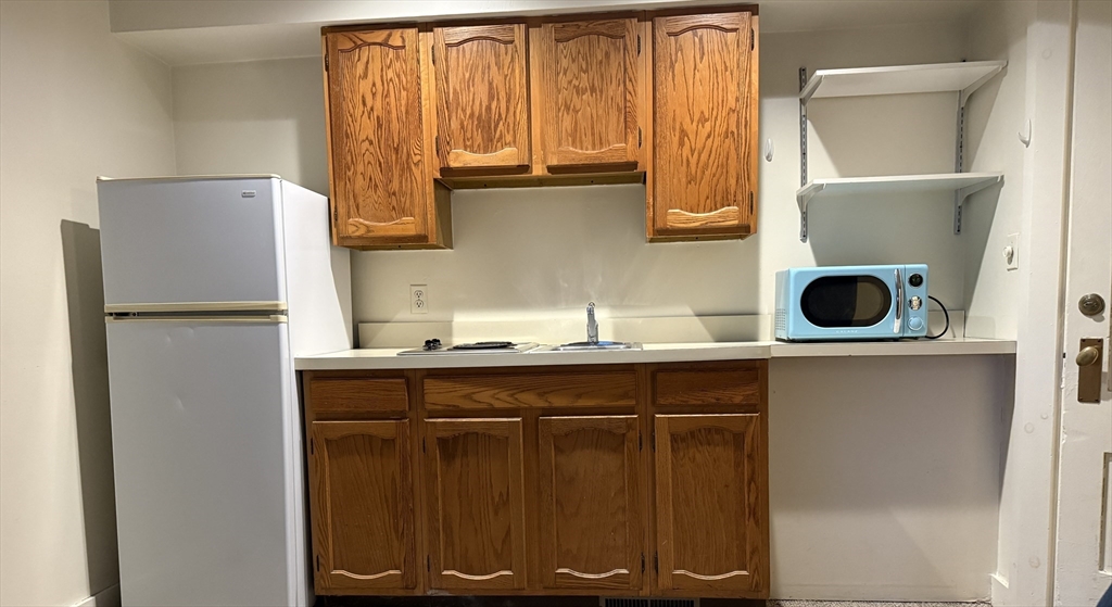 149 Walnut Street, Unit G Brookline, MA 02445 - Photo 3 of 7