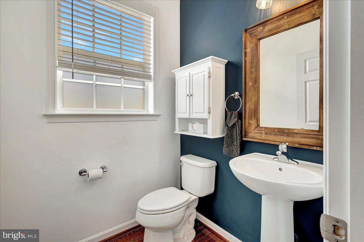 30 Abby Road Avondale, PA 19311 - Photo 12 of 36 Main Level Powder Room