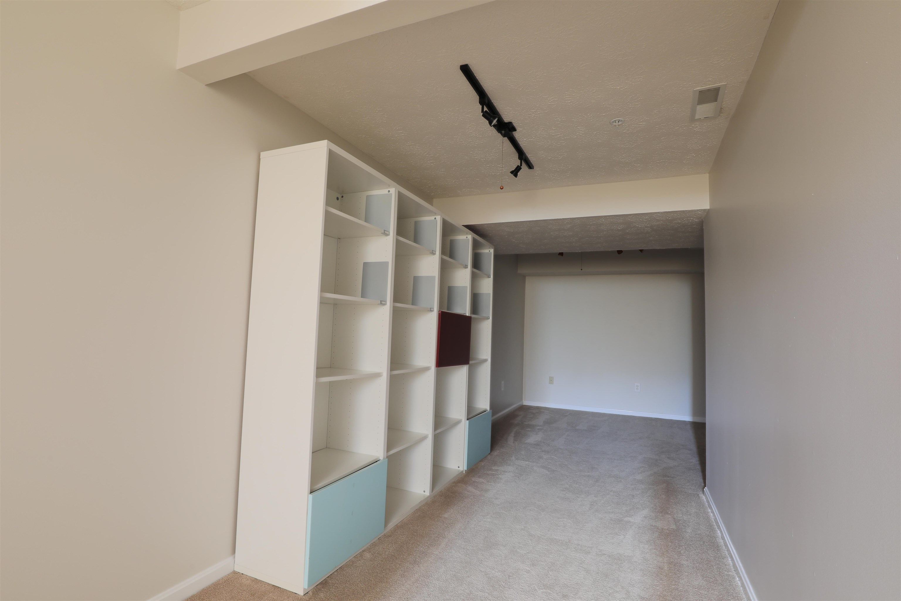 24 Georgetown Drive Nashua, NH 03062 - Photo 14 of 26