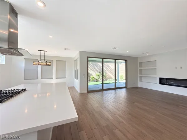 $3,920 | 1853 Crown King Court, Henderson, NV 89012