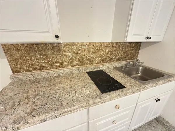 $3,920 | 1853 Crown King Court, Henderson, NV 89012