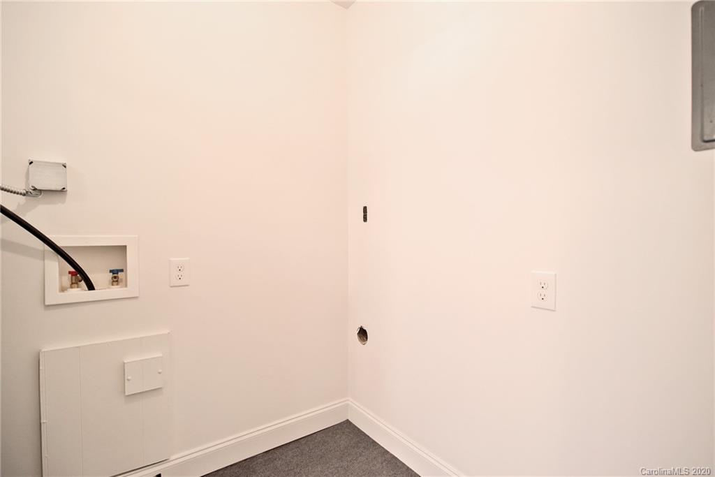 715 Aintree Road Charlotte, NC 28215 - Photo 23 of 25 Gallery Image 23