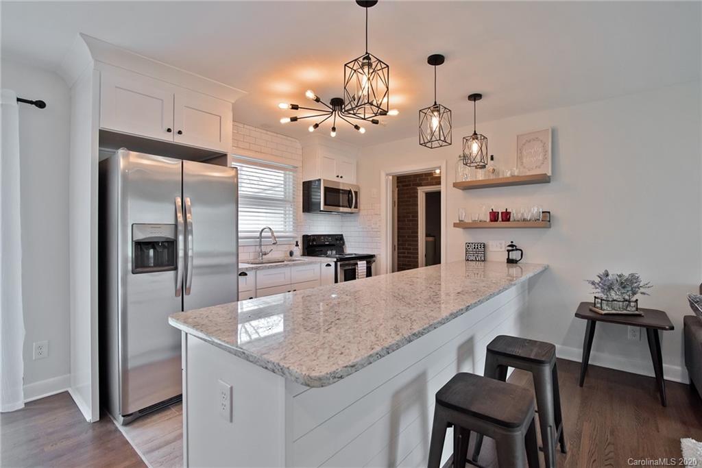 715 Aintree Road Charlotte, NC 28215 - Photo 4 of 25 Gallery Image 4