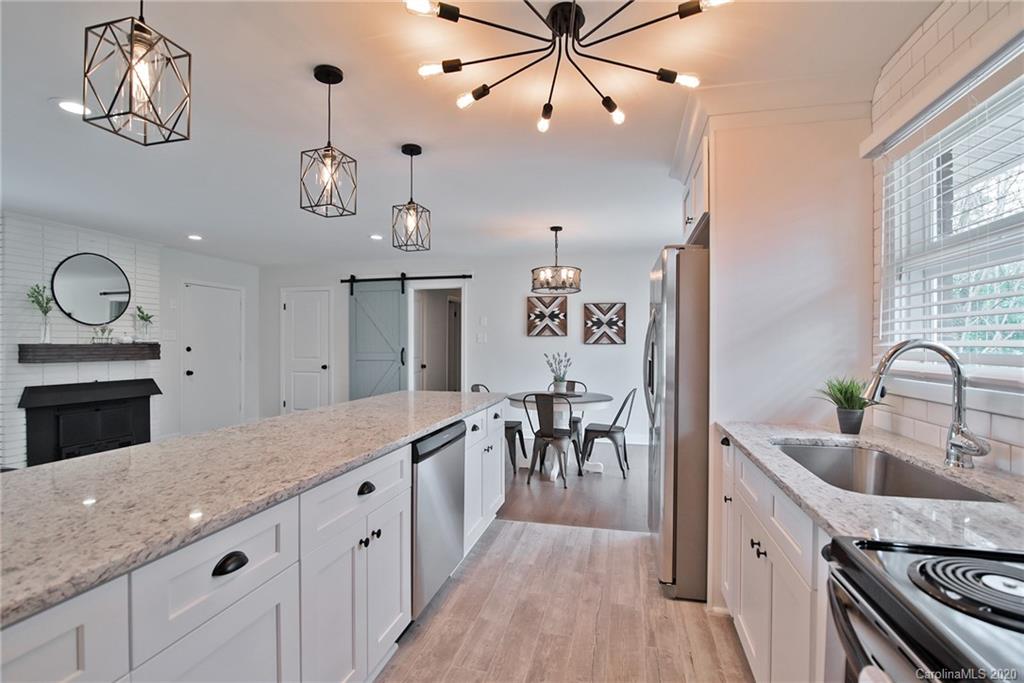 715 Aintree Road Charlotte, NC 28215 - Photo 5 of 25 Gallery Image 5