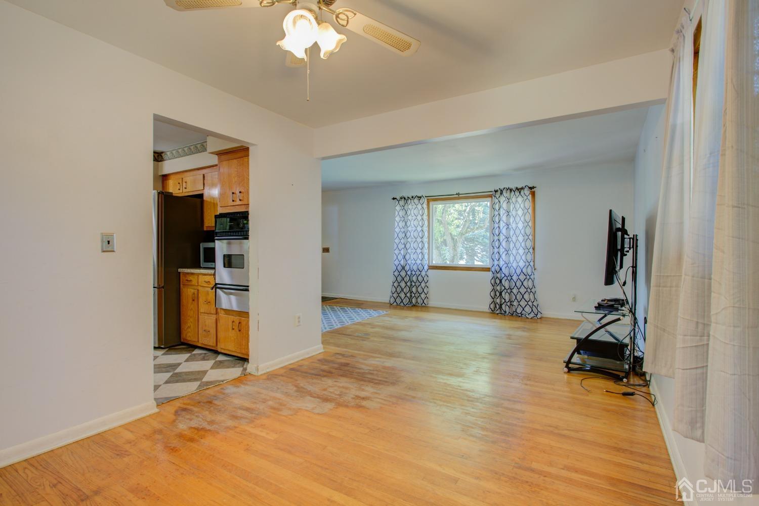 63 Hamilton Road Hillsborough, NJ 08844 - Photo 11 of 43 Gallery Image 11