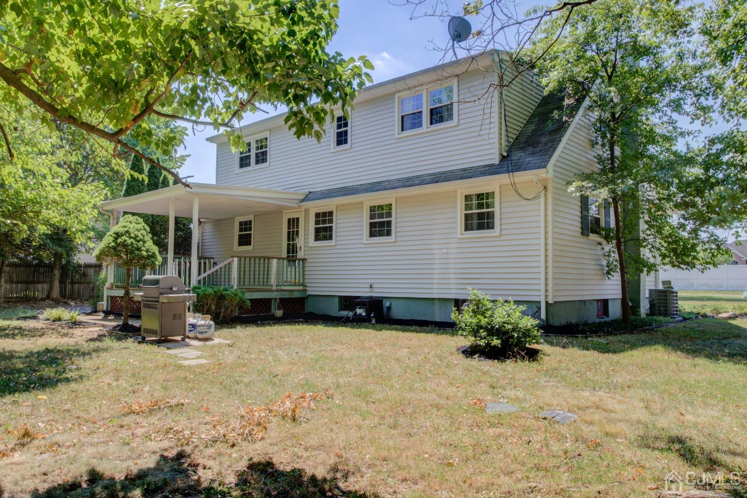 63 Hamilton Road Hillsborough, NJ 08844 - Photo 21 of 43 Gallery Image 21