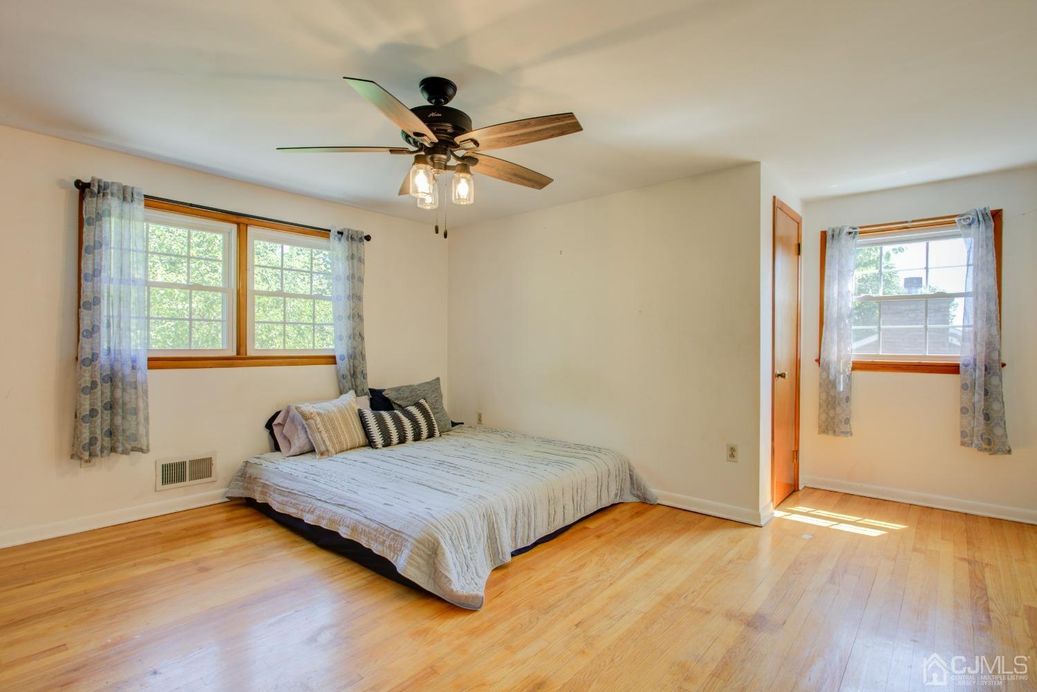 63 Hamilton Road Hillsborough, NJ 08844 - Photo 35 of 43 Gallery Image 35