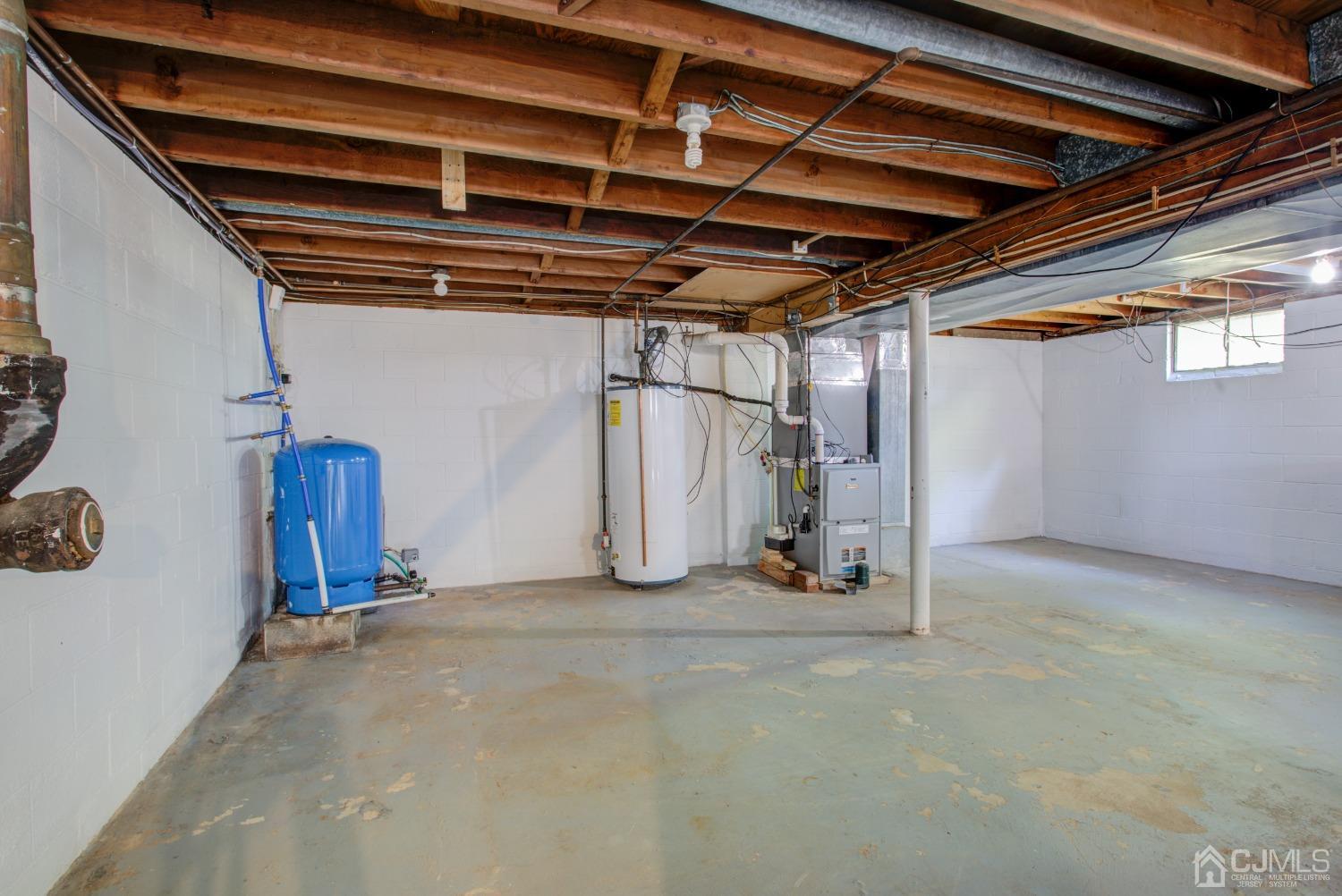63 Hamilton Road Hillsborough, NJ 08844 - Photo 37 of 43 Gallery Image 37