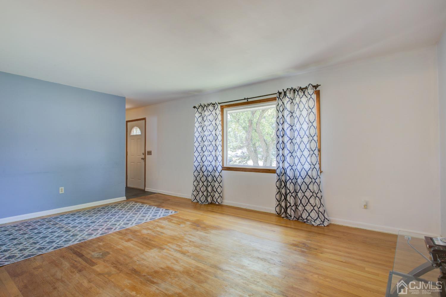 63 Hamilton Road Hillsborough, NJ 08844 - Photo 7 of 43 Gallery Image 7