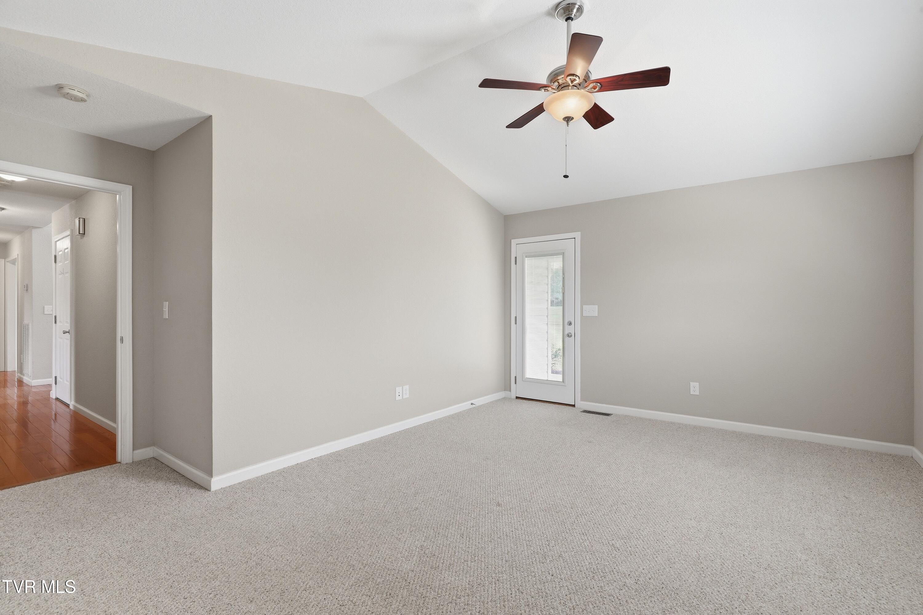 767 Possum Creek Road Greeneville, TN 37743 - Photo 35 of 69 45_767_possum_creek_rd_0091