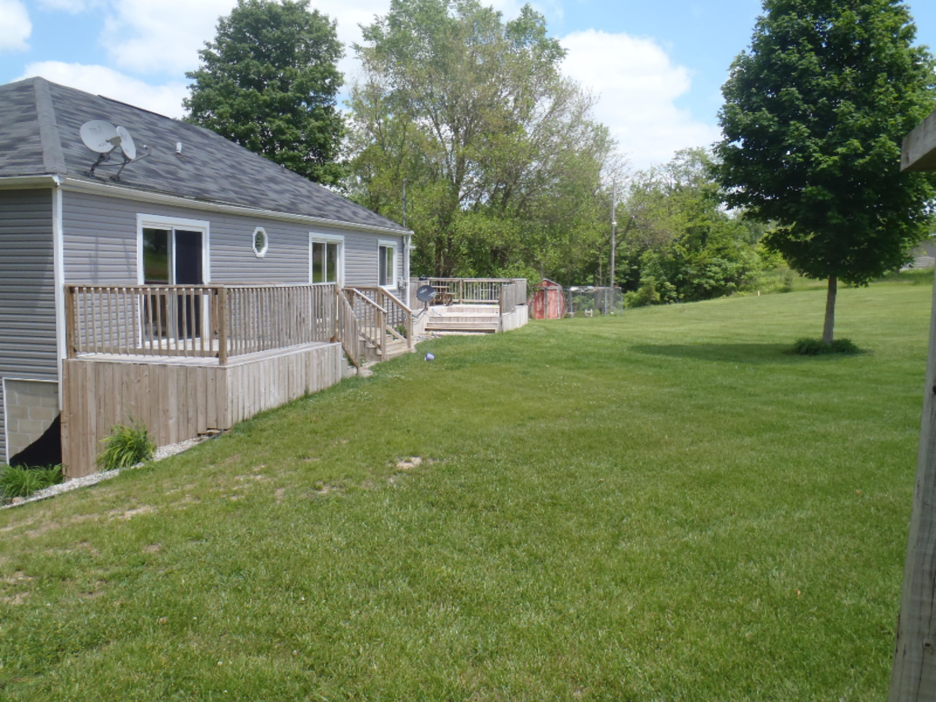 13711 Beecher Road Hudson, MI 49247 - Photo 3 of 15 P6021239
