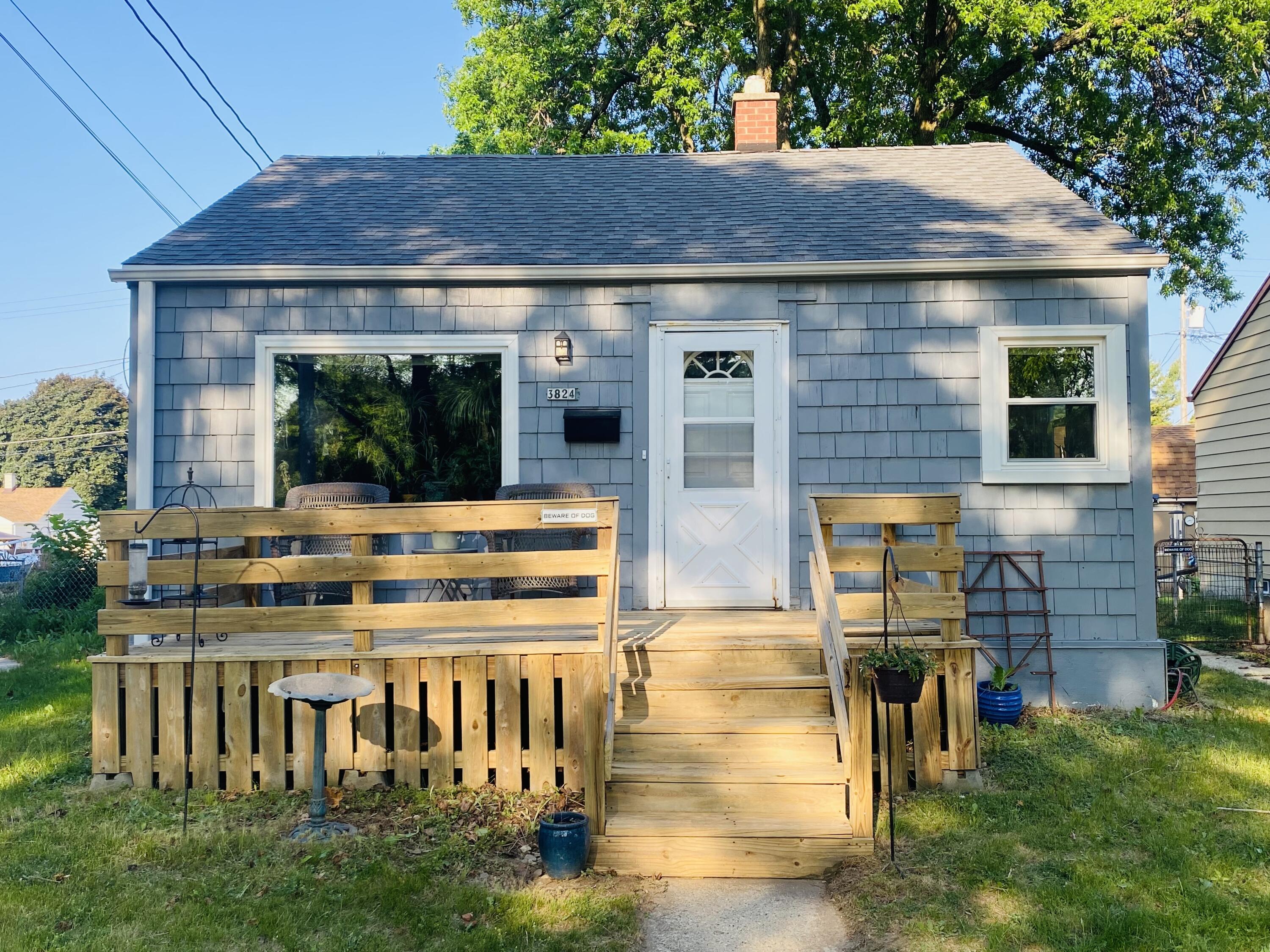 3824 South Pine Avenue, Milwaukee, WI 53207 Compass