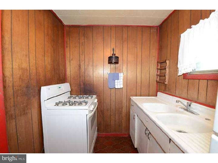 7216 Bradford Road Upper Darby, PA 19082 - Photo 10 of 25 a utility room with a sink