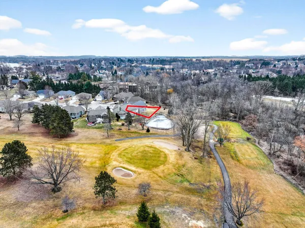 $405,000 | 537 Golf Side Court, Hortonville, WI 54944