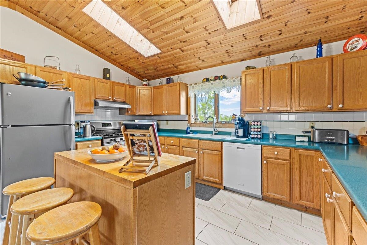 3777 Maquam Shore Road St. Albans Town, VT 05488 - Photo 5 of 39 Gallery Image 5