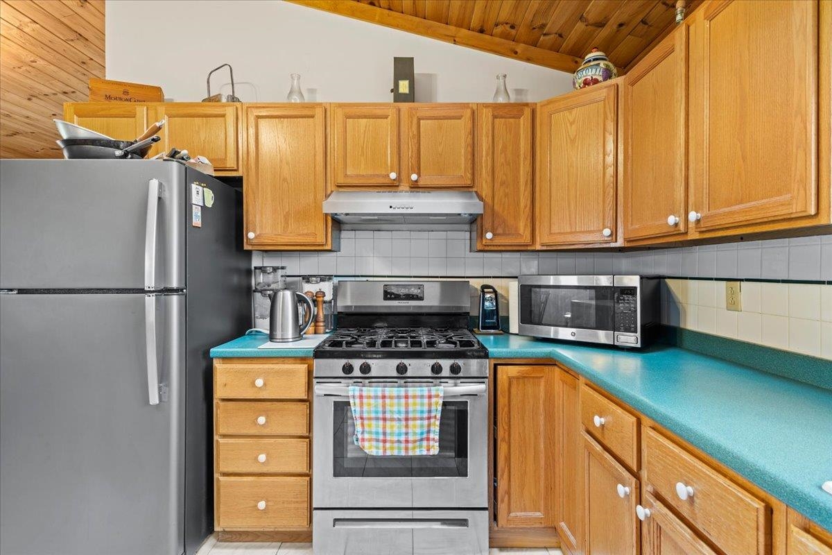 3777 Maquam Shore Road St. Albans Town, VT 05488 - Photo 7 of 39 Gallery Image 7