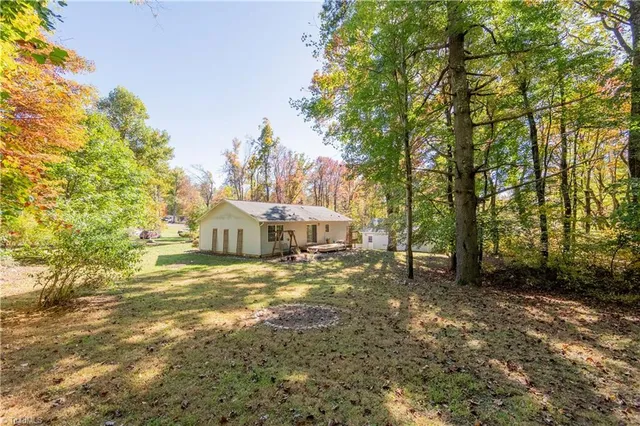 $315,000 | 222 Greenwood Lane Southeast, Copper Hill, VA 24079