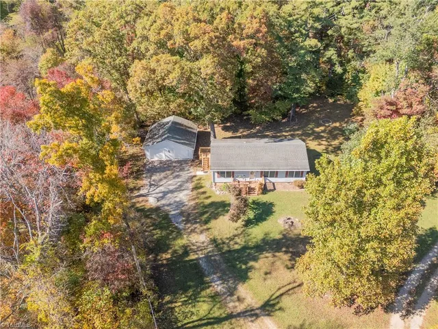 $315,000 | 222 Greenwood Lane Southeast, Copper Hill, VA 24079