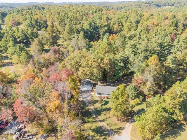 $315,000 | 222 Greenwood Lane Southeast, Copper Hill, VA 24079