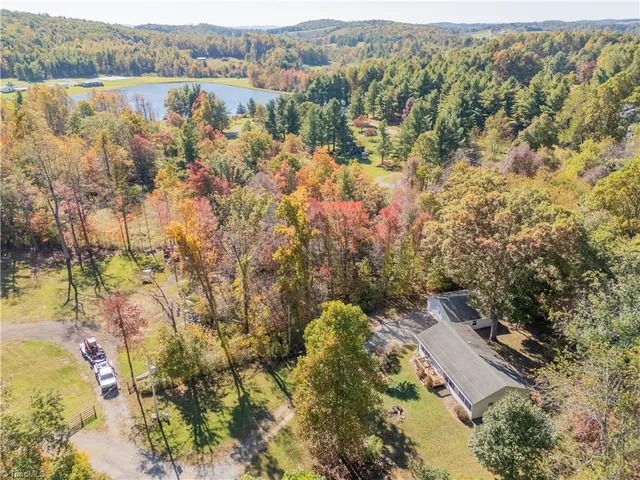 $315,000 | 222 Greenwood Lane Southeast, Copper Hill, VA 24079