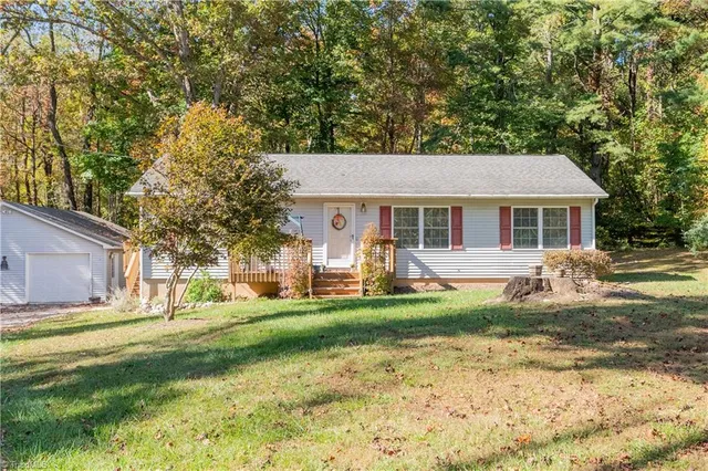 $315,000 | 222 Greenwood Lane Southeast, Copper Hill, VA 24079