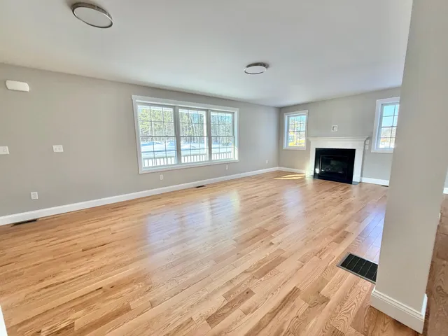 $804,900 | 1 Blaisdell Court, Raymond, NH 03077