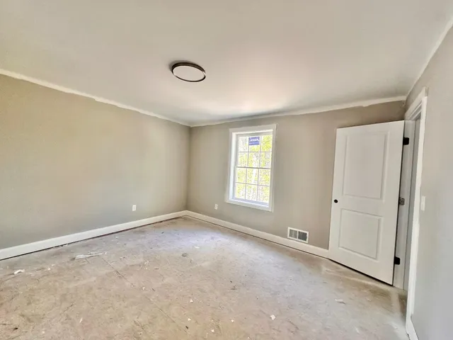 $804,900 | 1 Blaisdell Court, Raymond, NH 03077