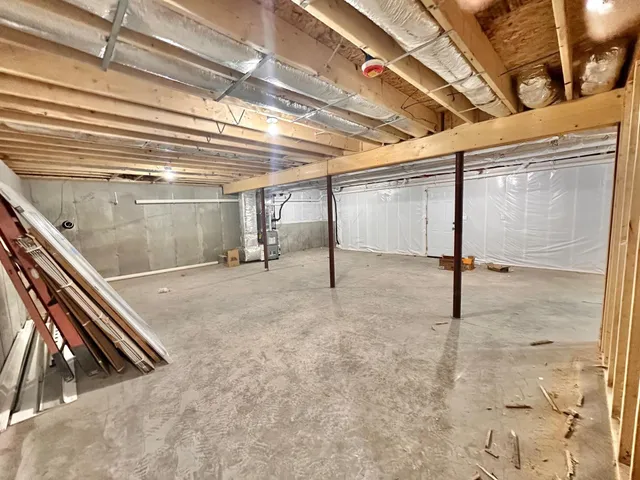 $804,900 | 1 Blaisdell Court, Raymond, NH 03077