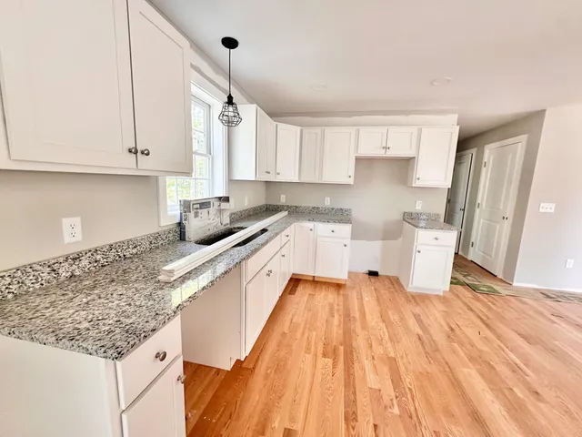 $804,900 | 1 Blaisdell Court, Raymond, NH 03077