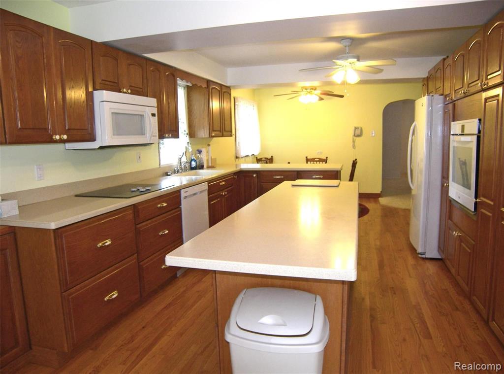 8540 North Clio Road Mount Morris, MI 48458 - Photo 3 of 31