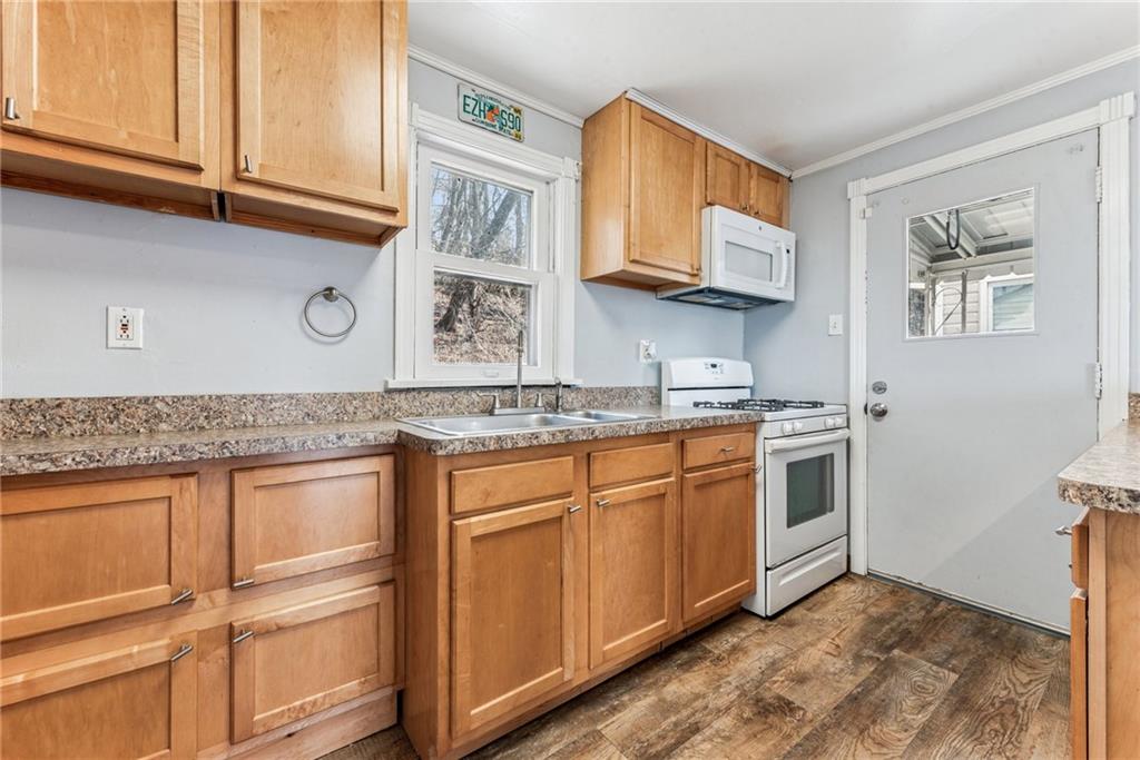 339 Foster Road North Versailles, PA 15137 - Photo 10 of 26 Gallery Image 10
