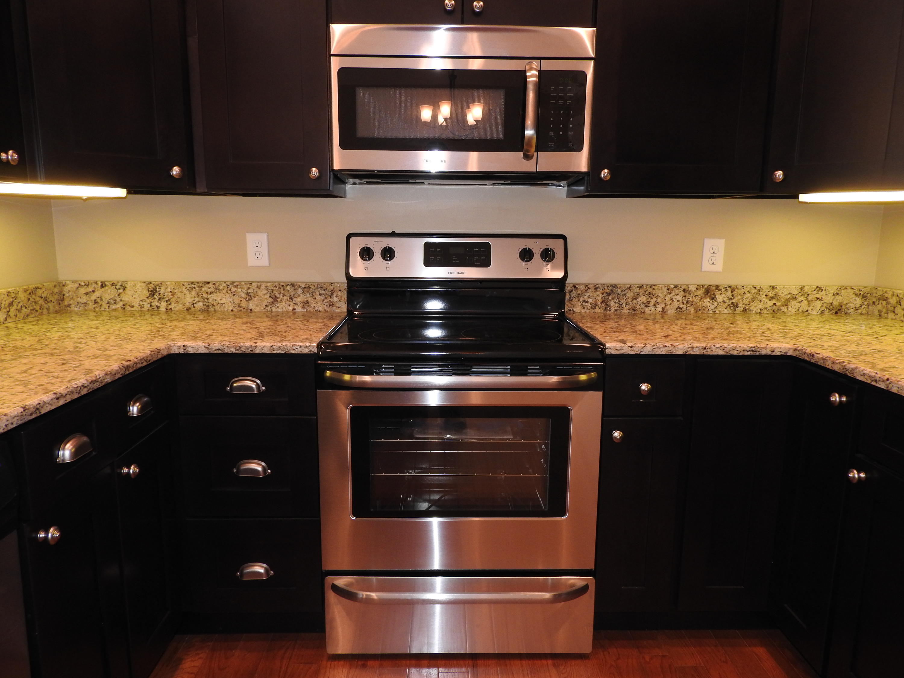 2022 Fletcher Road Northwest Cleveland, TN 37312 - Photo 8 of 28 STAINLESS STEEL APPLIANCES