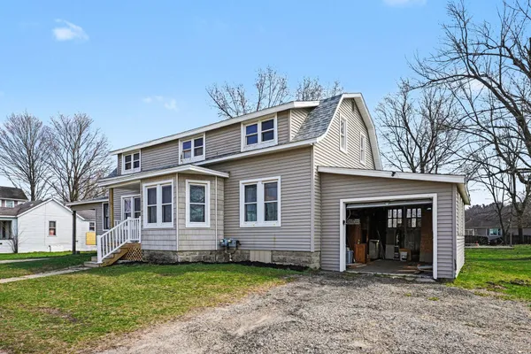 $215,000 | 229 Union Street, Lawton, MI 49065