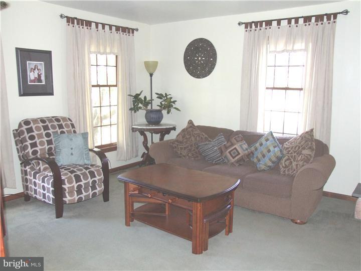 793 Cowpath Road Telford, PA 18969 - Photo 4 of 24