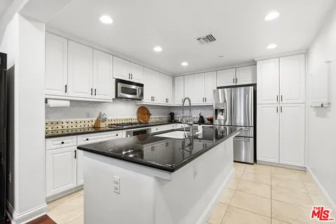 $1,295,000 | 12975 Agustin Place, Unit 134, Playa Vista, CA 90094