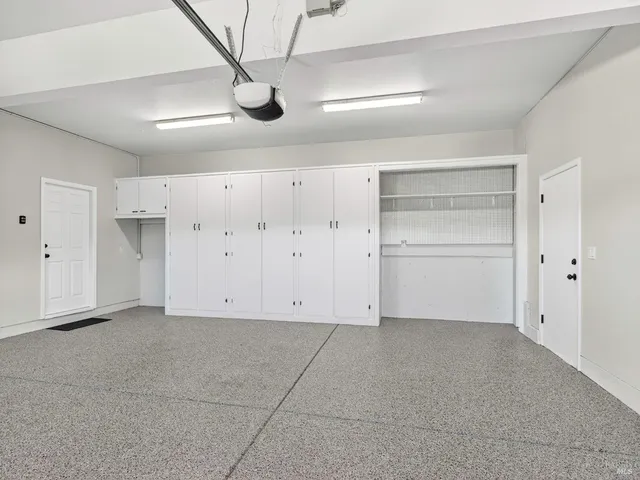 $1,375,000 | 143 Village Oaks Court, Healdsburg, CA 95448