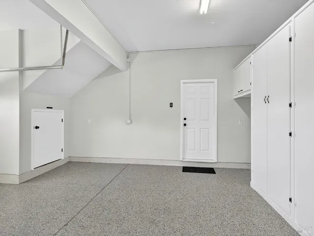 $1,375,000 | 143 Village Oaks Court, Healdsburg, CA 95448