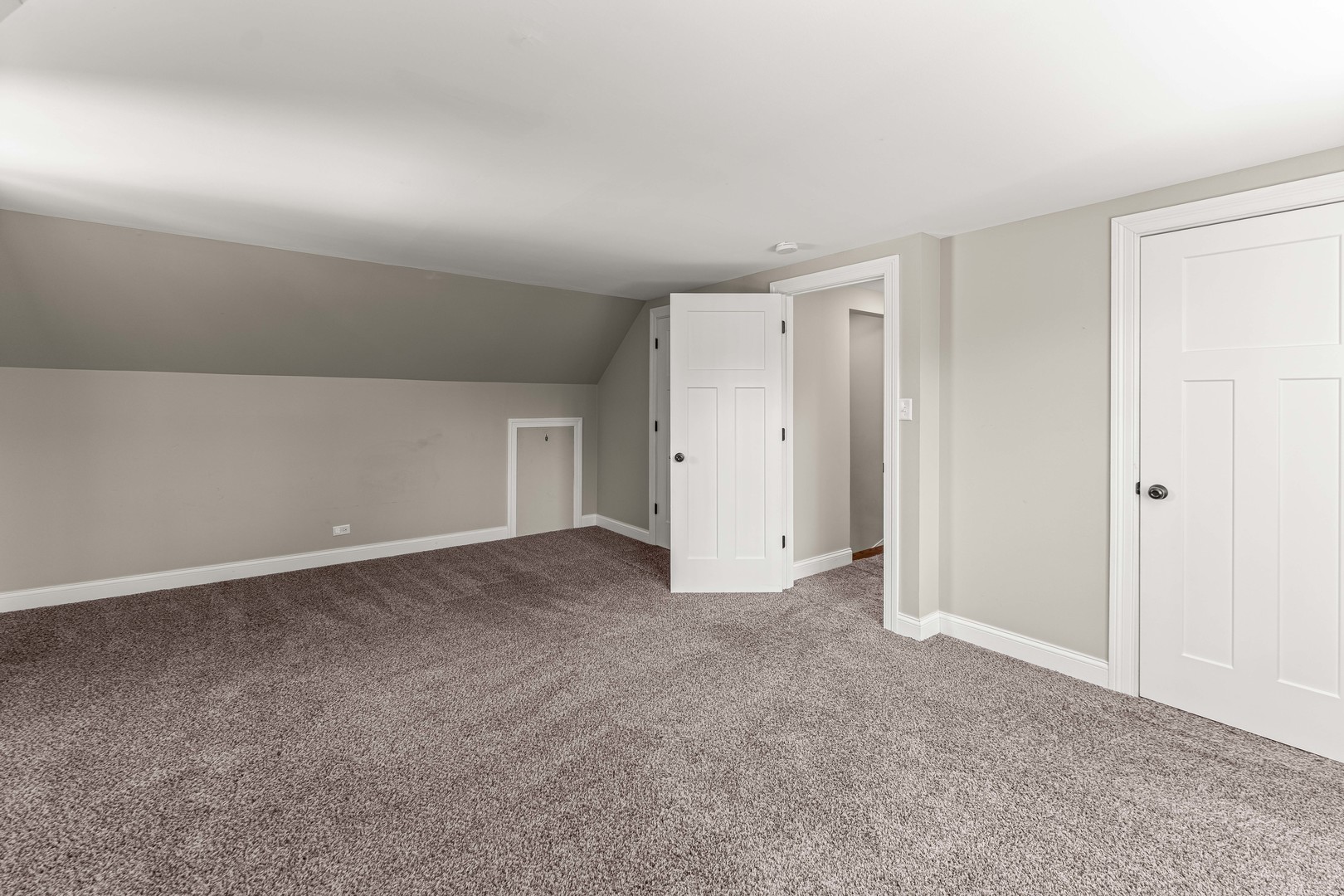 18516 Clyde Road Homewood, IL 60430 - Photo 19 of 29 Gallery Image 19