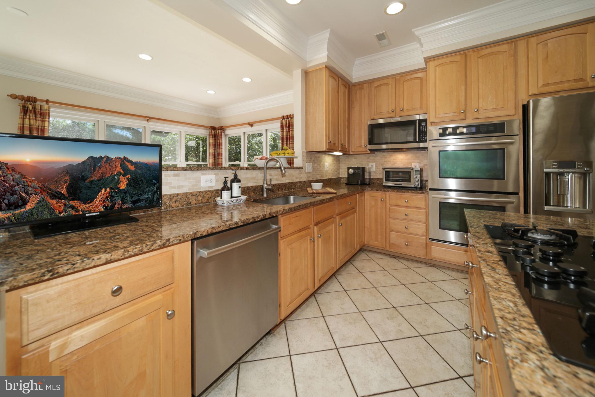 11501 Ridge Mist Terrace Potomac, MD 20854 - Photo 13 of 56 Kitchen